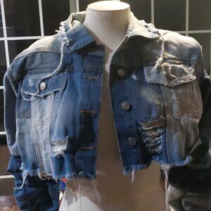 WOMEN'S DENIM PATCHES JACKET DISTRESS STYLE AKIRA SZ M